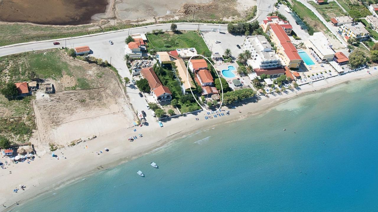 Golden Dolphin Studios & Apartments Алікес Екстер'єр фото
