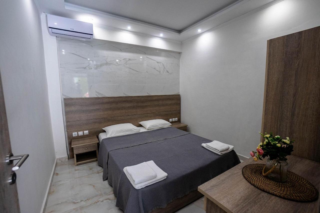 Golden Dolphin Studios & Apartments Алікес Номер фото